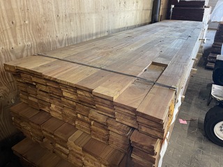 Ca. 80x Guyana Ipé planken geschaafd/gevingerlast, 21x120mm, lengte 50